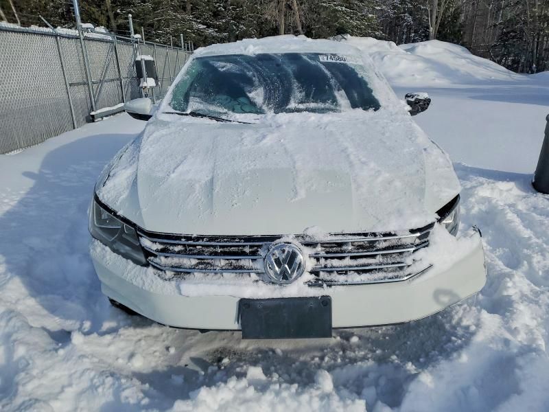 2016 Volkswagen Passat s