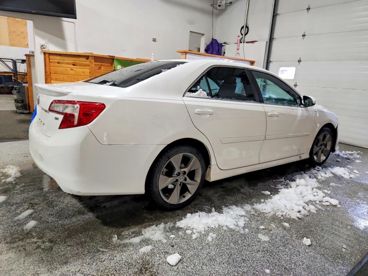 2014 Toyota Camry l