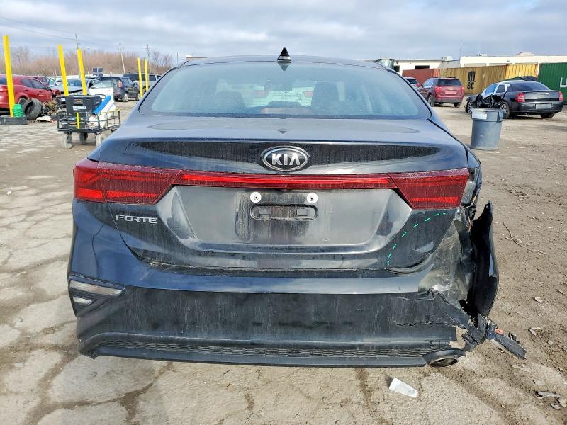2021 KIA Forte lxs