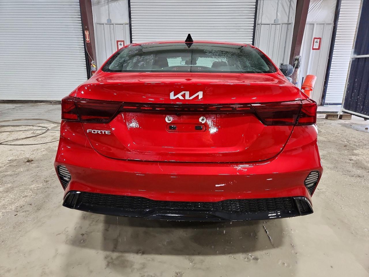2024 KIA Forte lx