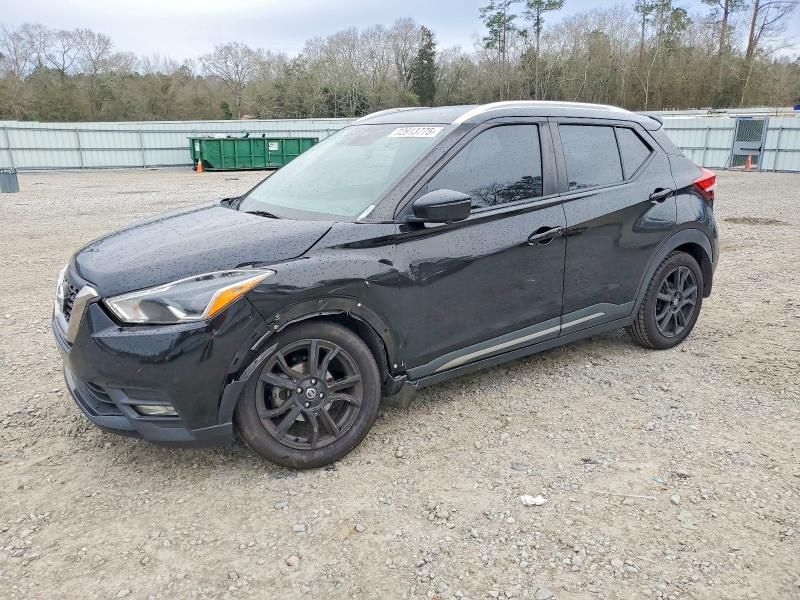 2020 Nissan Kicks sr