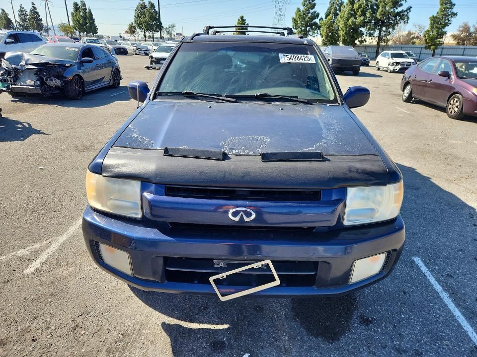 2002 Infiniti QX4