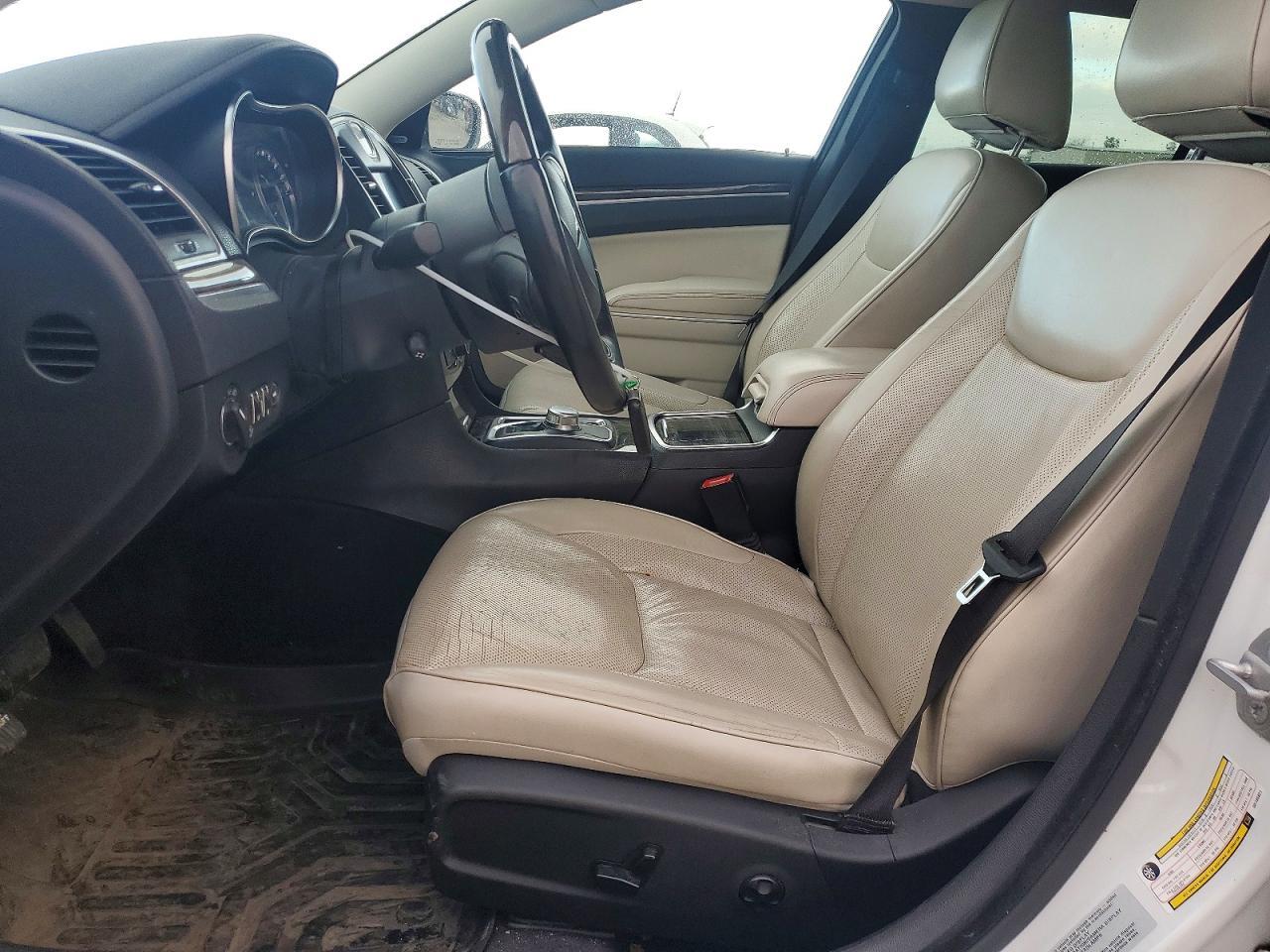 2016 Chrysler 300c