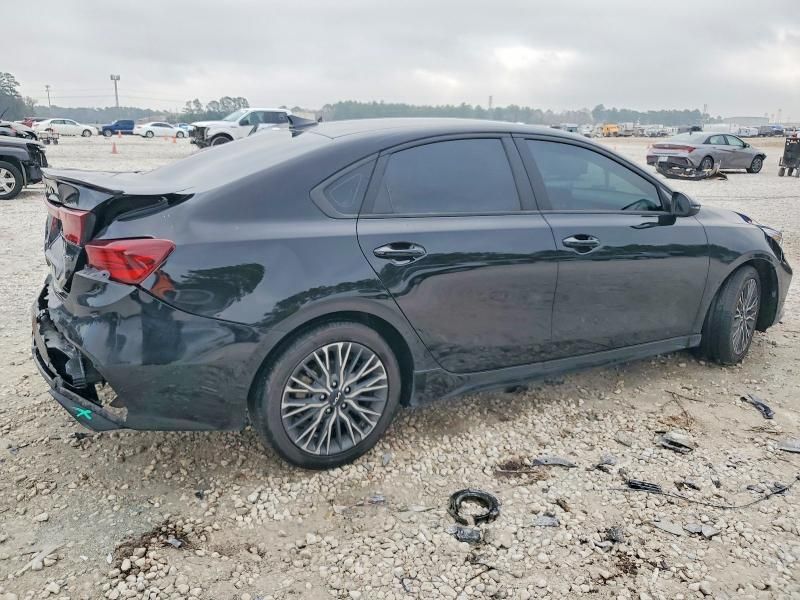 2023 KIA Forte gt Line