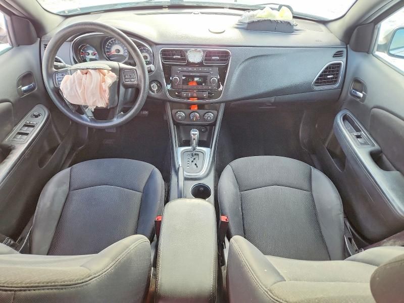 2014 Chrysler 200 lx