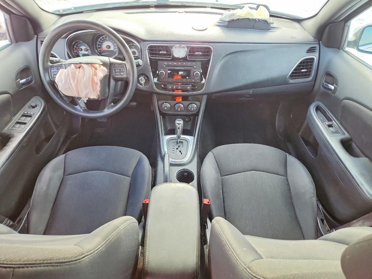 2014 Chrysler 200 lx