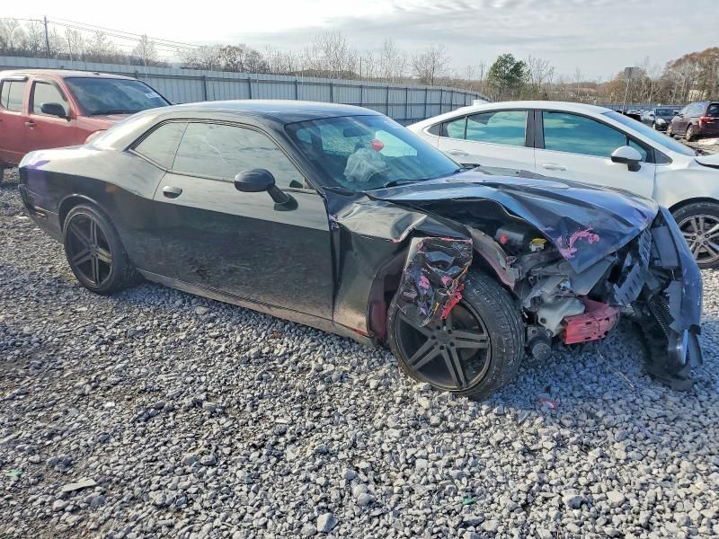 2012 Dodge Challenger sxt