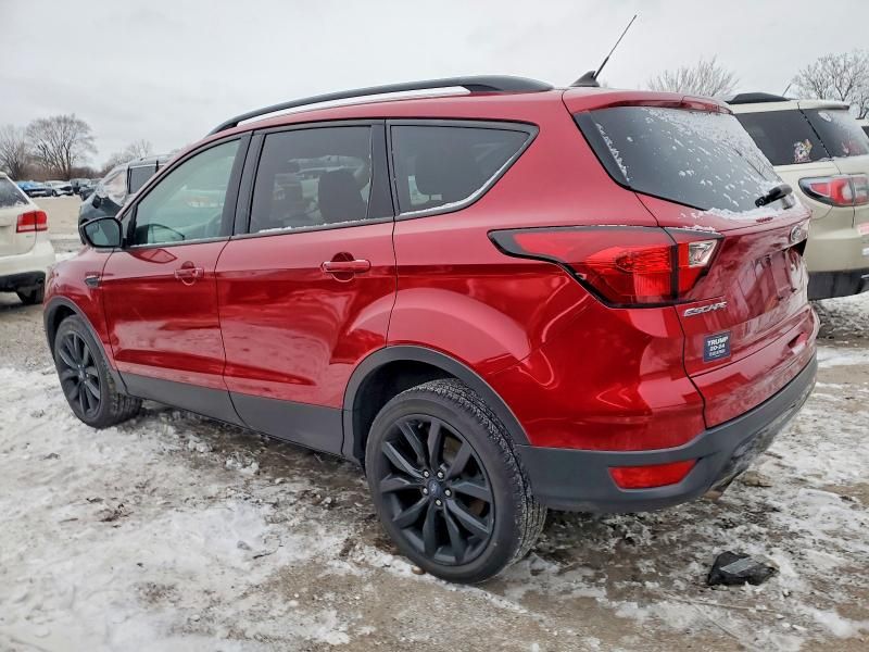 2019 Ford Escape se