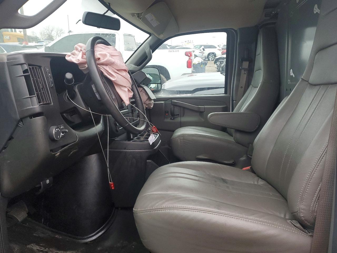 2023 Chevrolet Express G2500