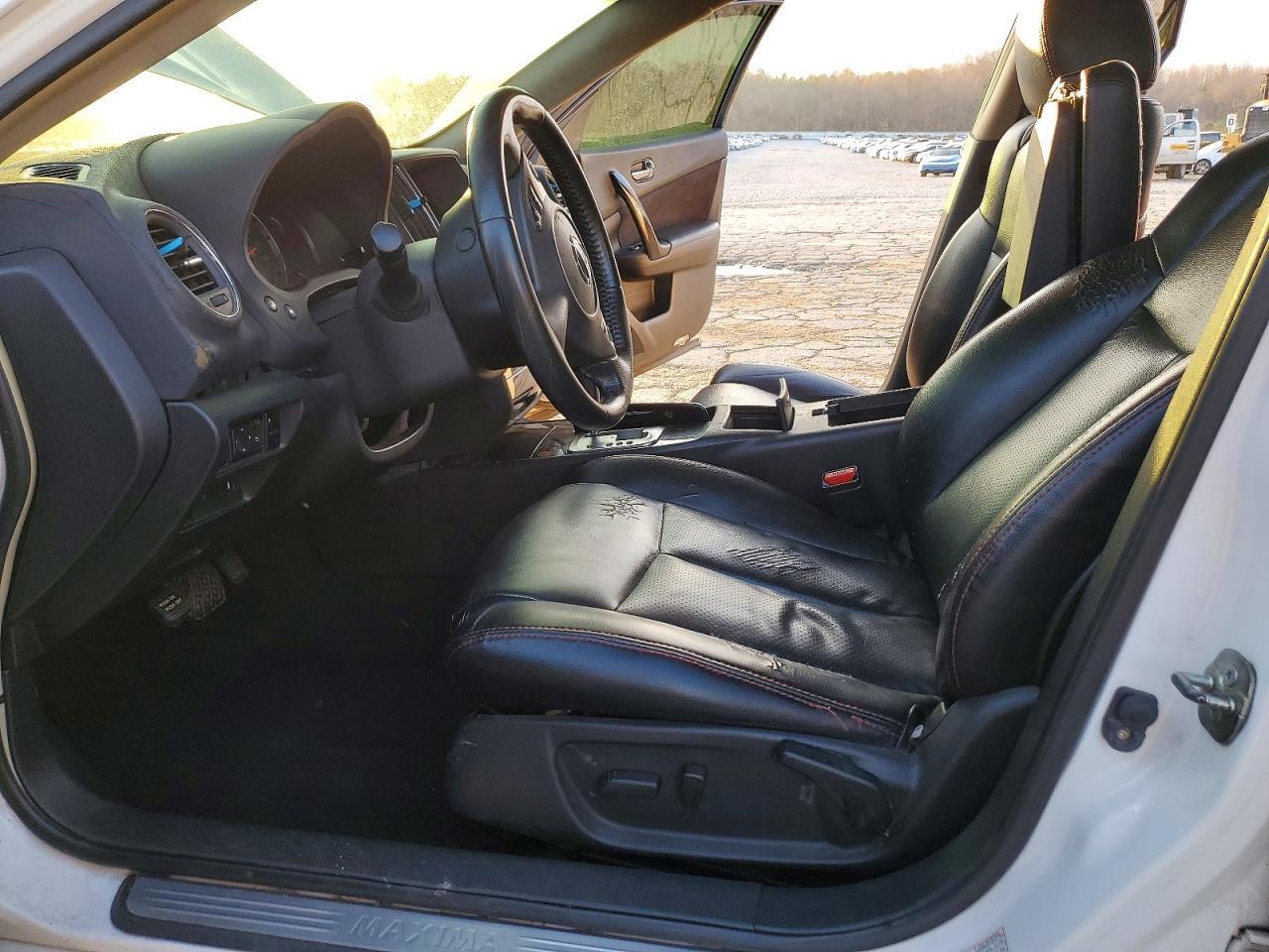 2011 Nissan Maxima s