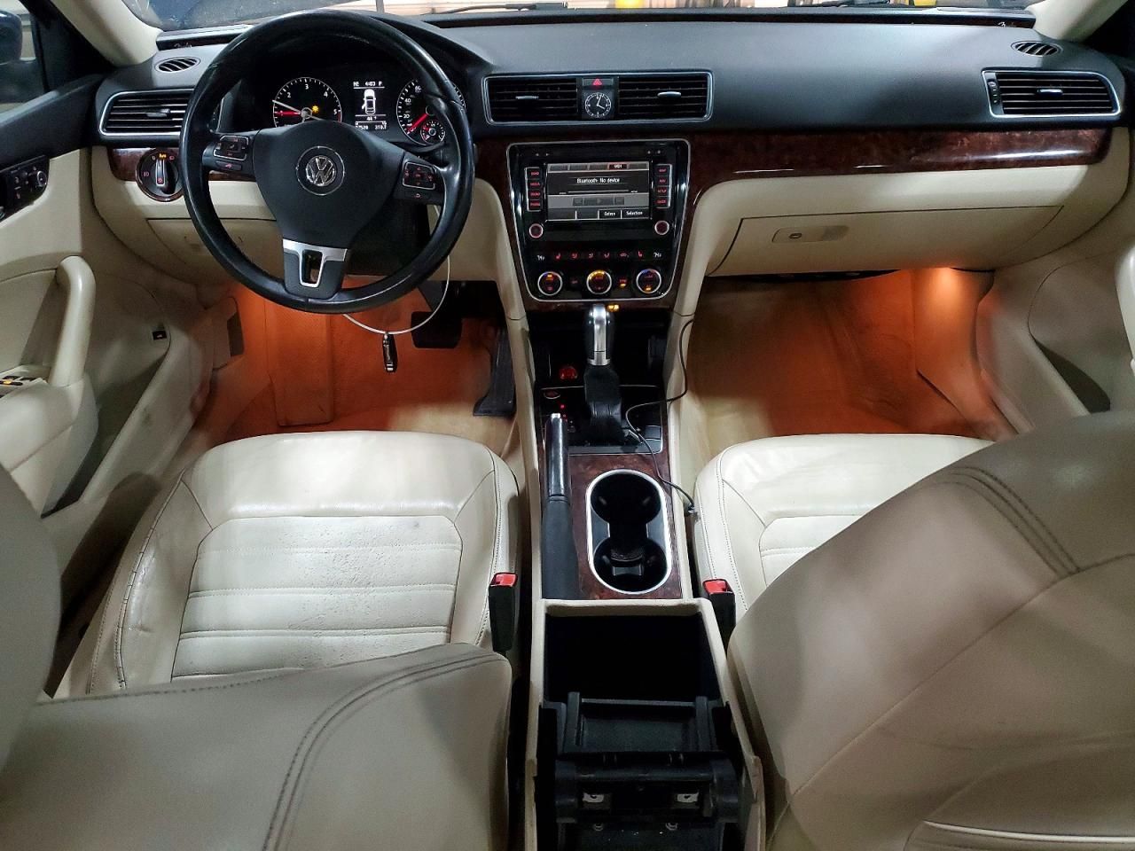 2013 Volkswagen Passat sel