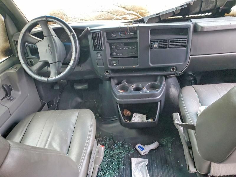 2003 GMC Savana G3500