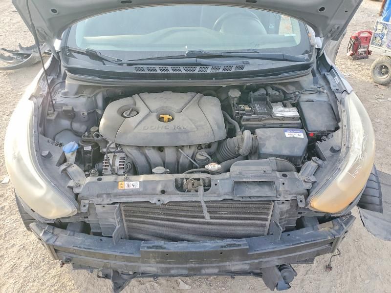 2014 Hyundai Elantra se