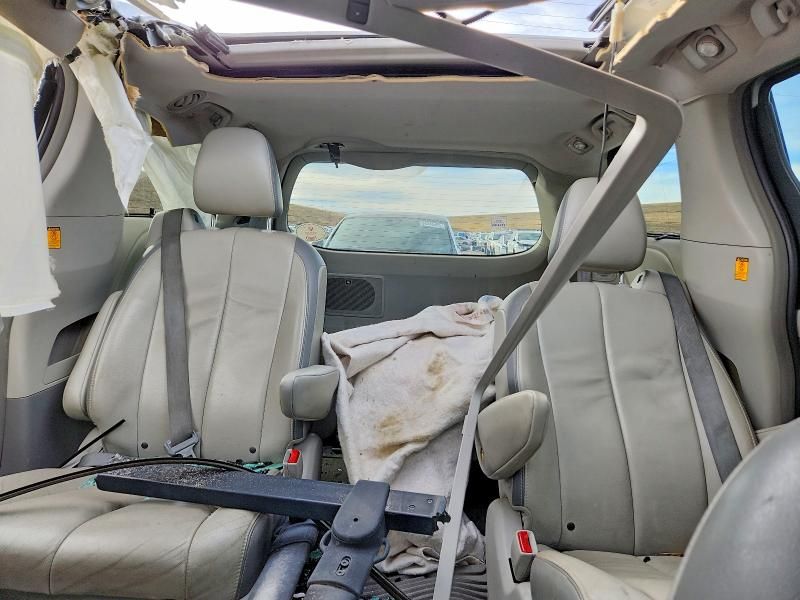 2013 Toyota Sienna xle