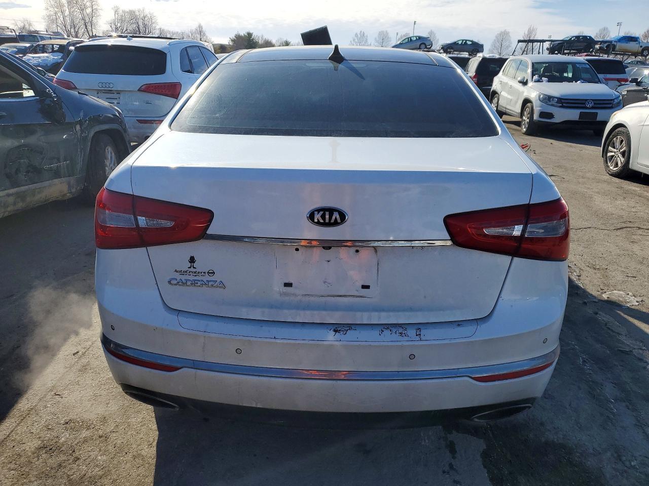 2015 KIA Cadenza Premium