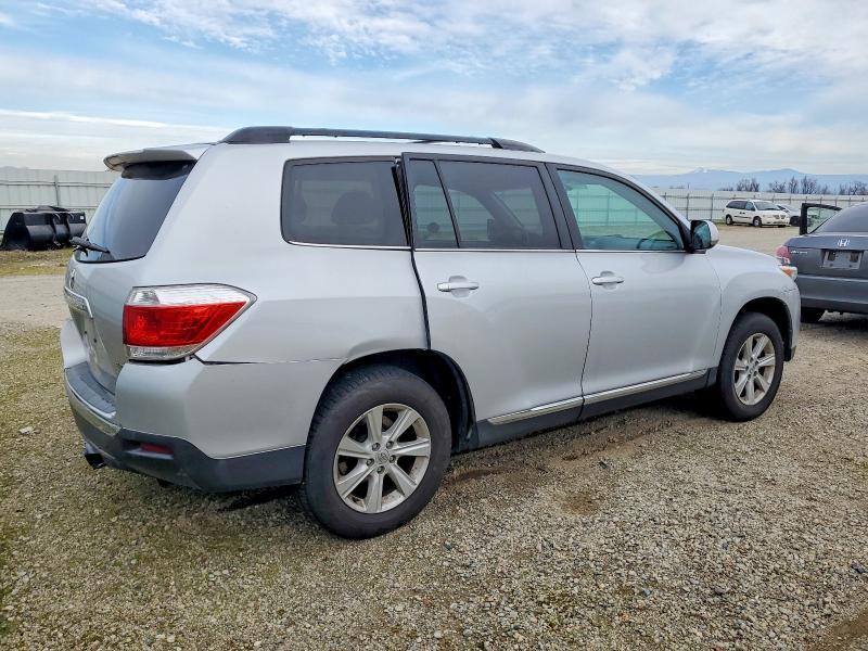 2013 Toyota Highlander Base