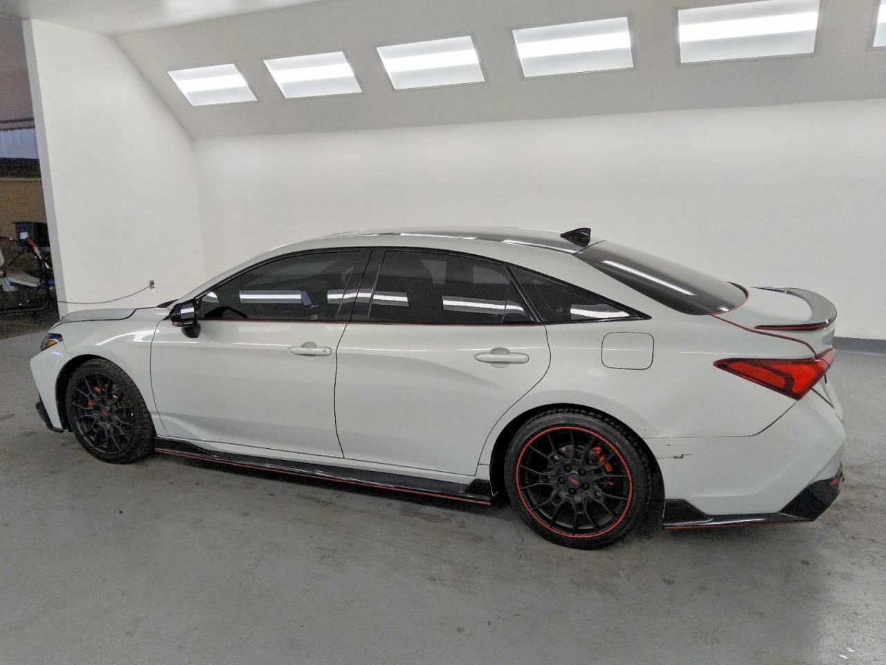 2021 Toyota Avalon trd