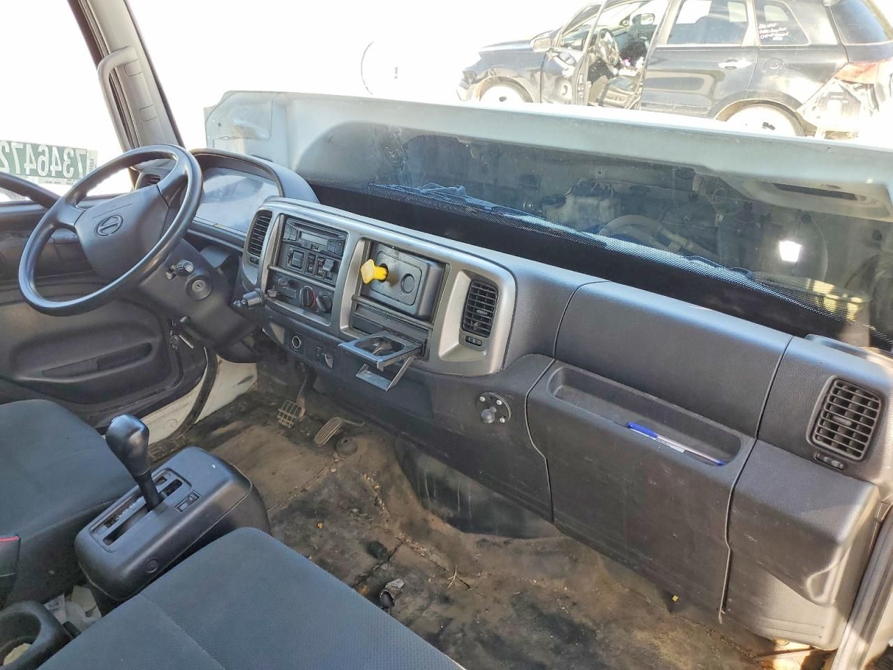 2016 Hino 338 box Truck