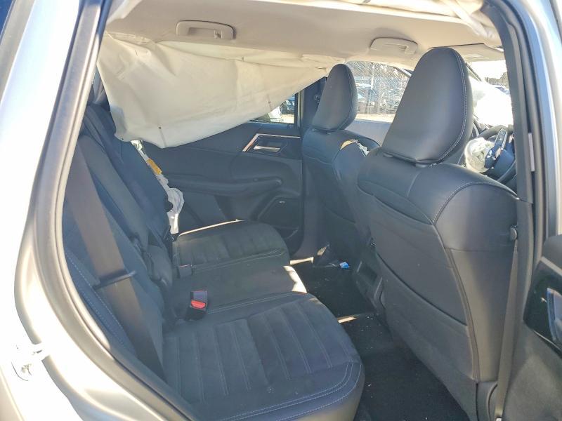 2025 Mitsubishi Outlander se
