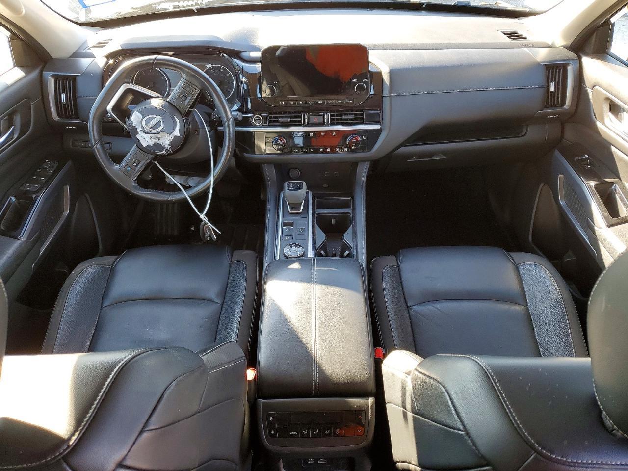 2022 Nissan Pathfinder sl