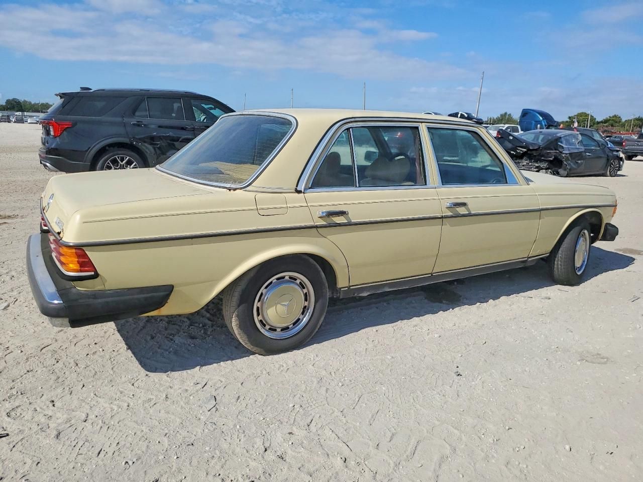 1977 Mercedes-Benz 1977 Mercedes Benz 300-class