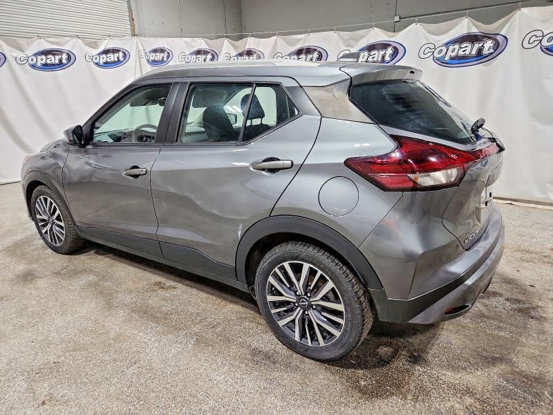2022 Nissan Kicks sv