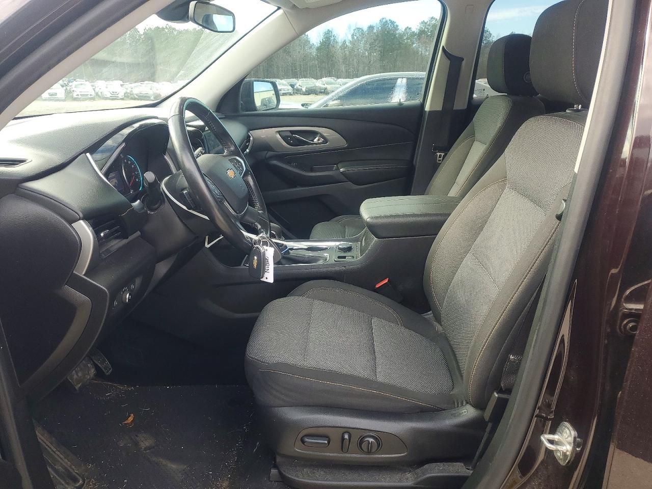 2021 Chevrolet Traverse lt