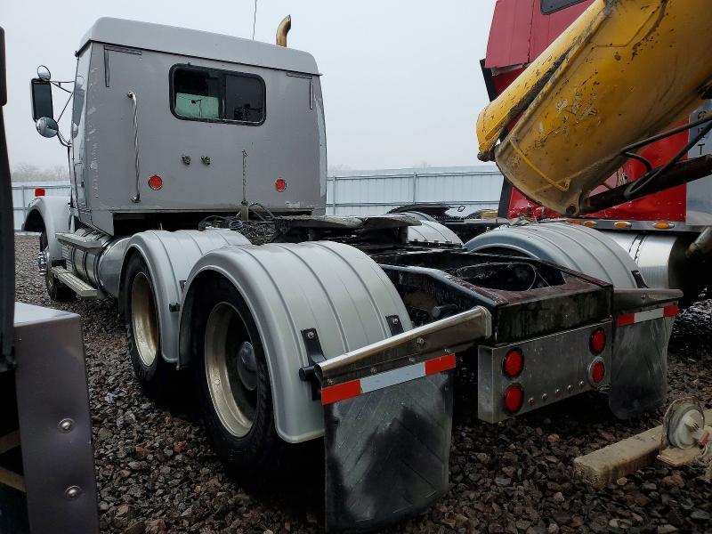 2015 Westenstar 2015 Western Star 4900 Semi Truck