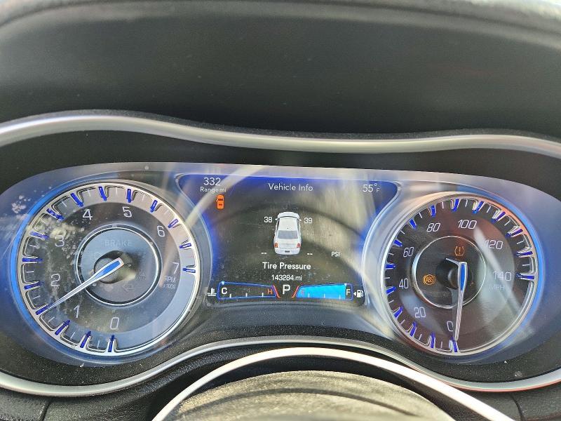 2018 Chrysler 300 Touring