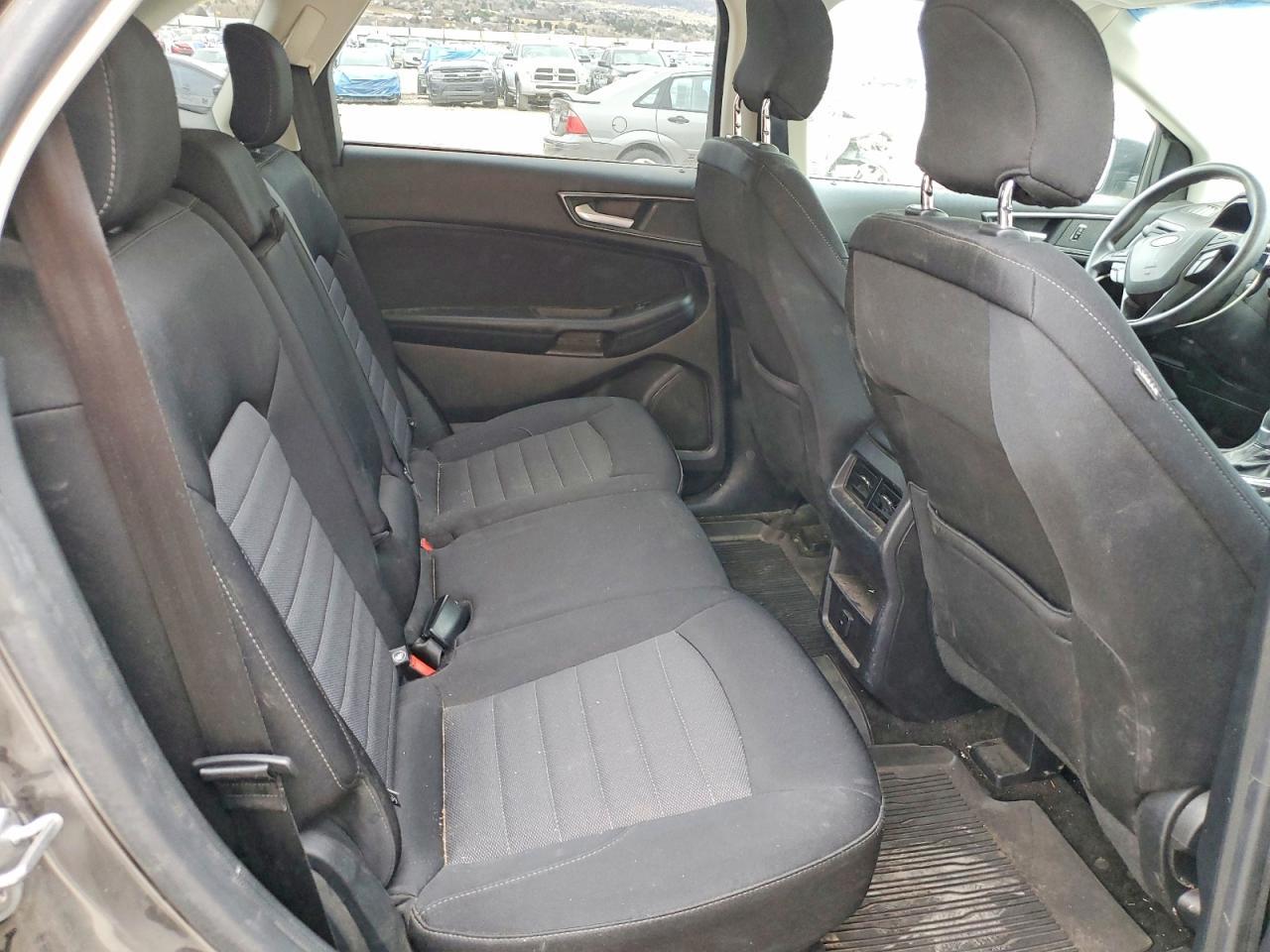 2018 Ford Edge se
