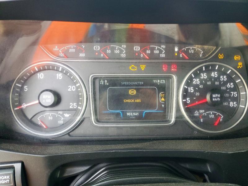 2021 International LT625 Semi Truck