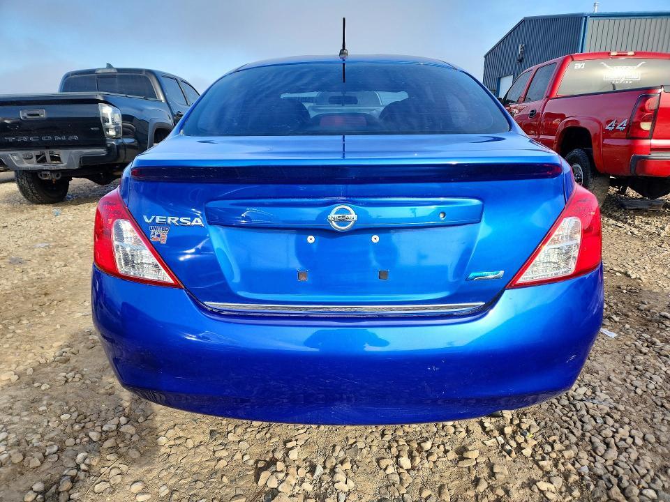 2012 Nissan Versa 1.6 s