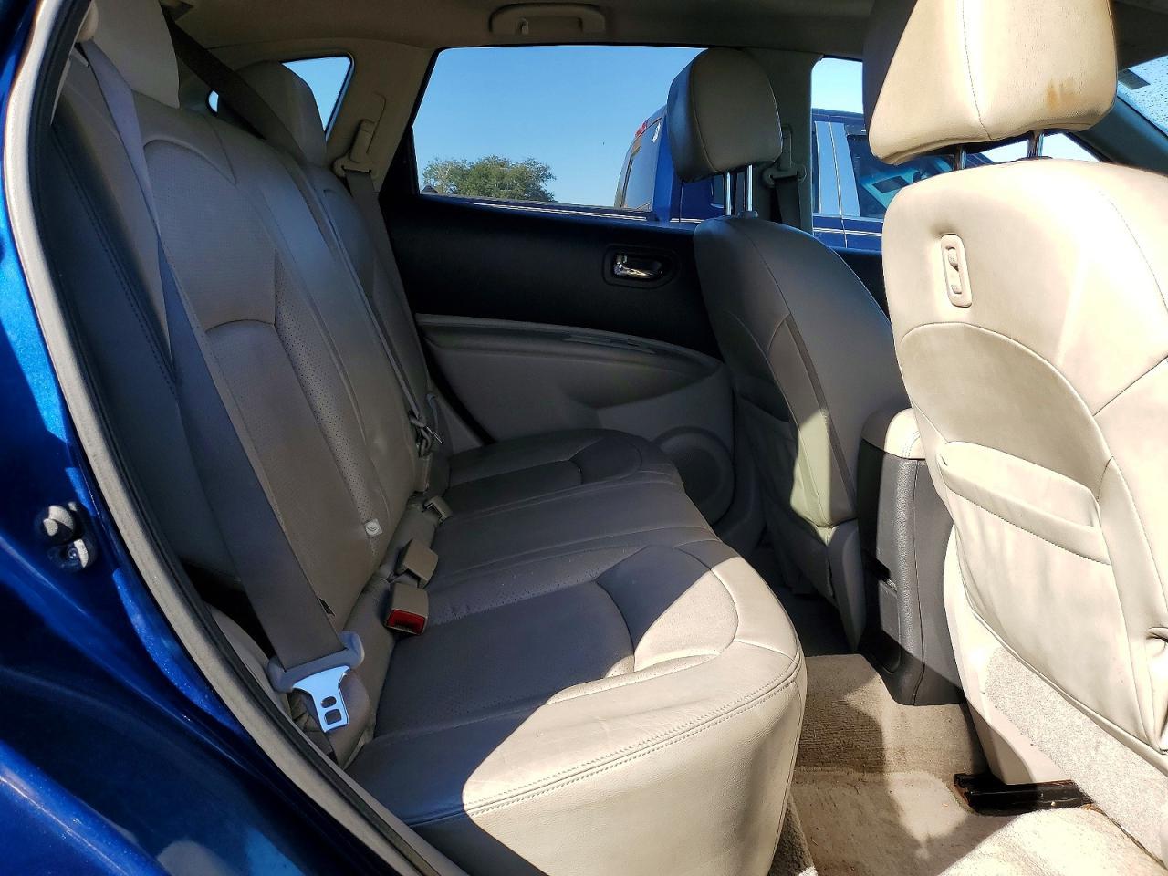 2011 Nissan Rogue s