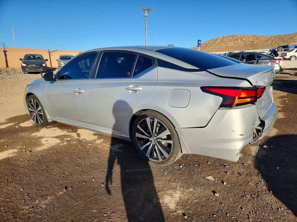 2020 Nissan Altima sr