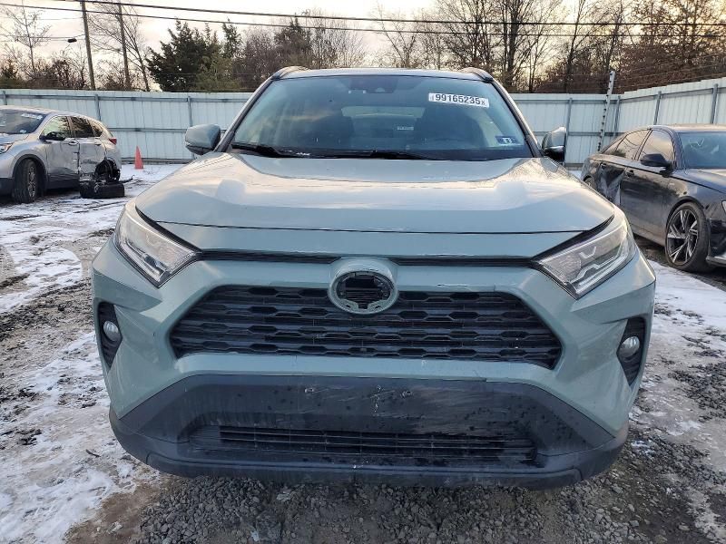 2019 Toyota Rav4 xle
