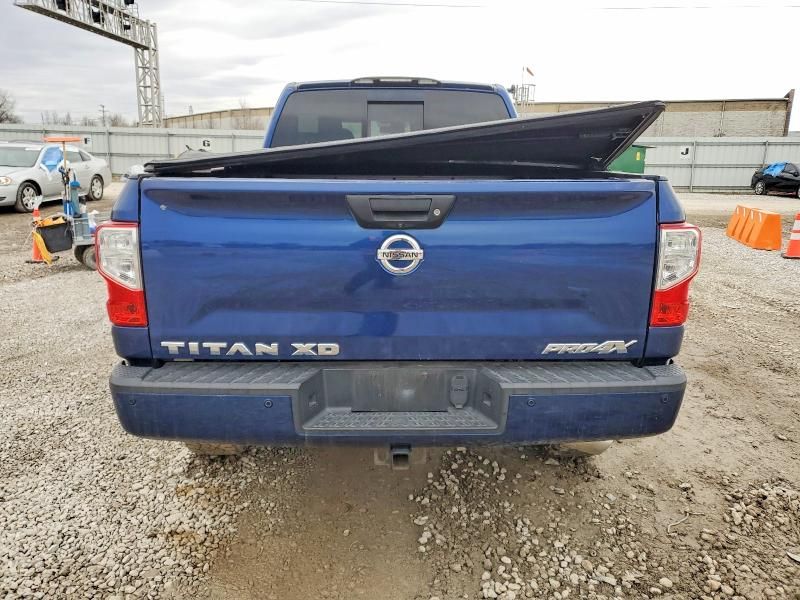 2016 Nissan Titan XD SL