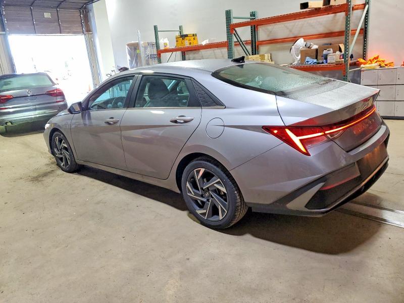 2025 Hyundai Elantra Limited