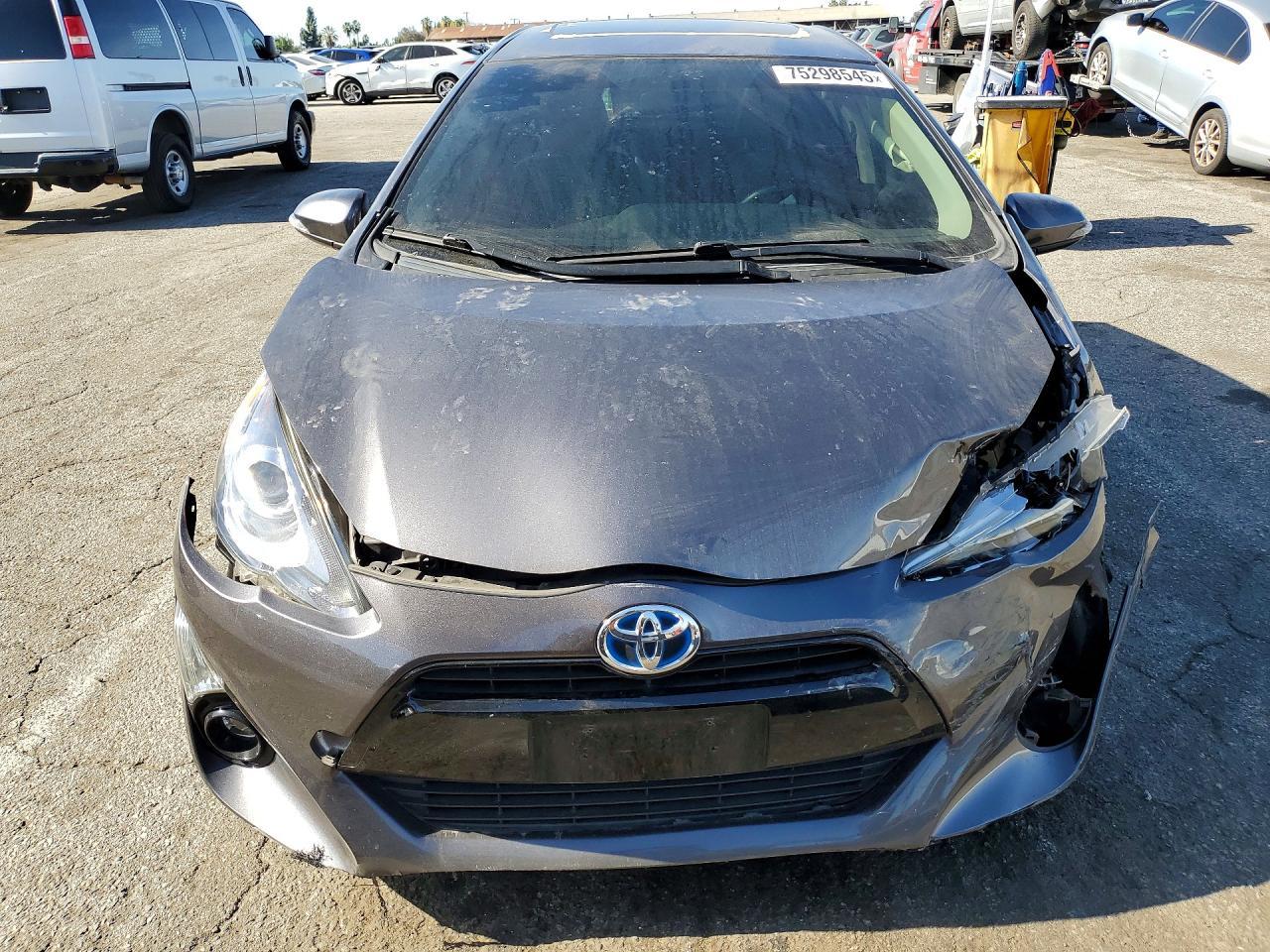 2016 Toyota Prius c