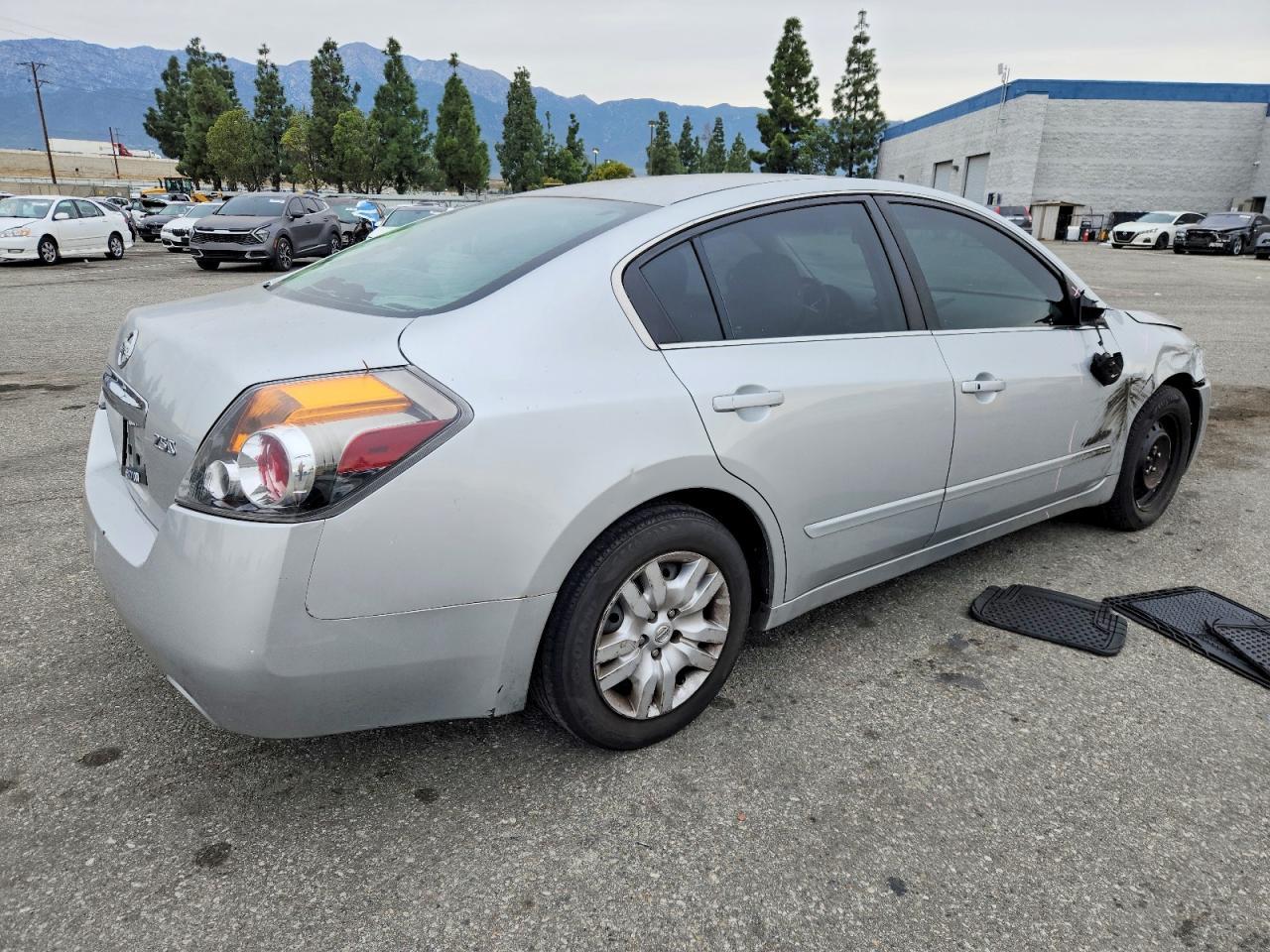 2012 Nissan Altima Base