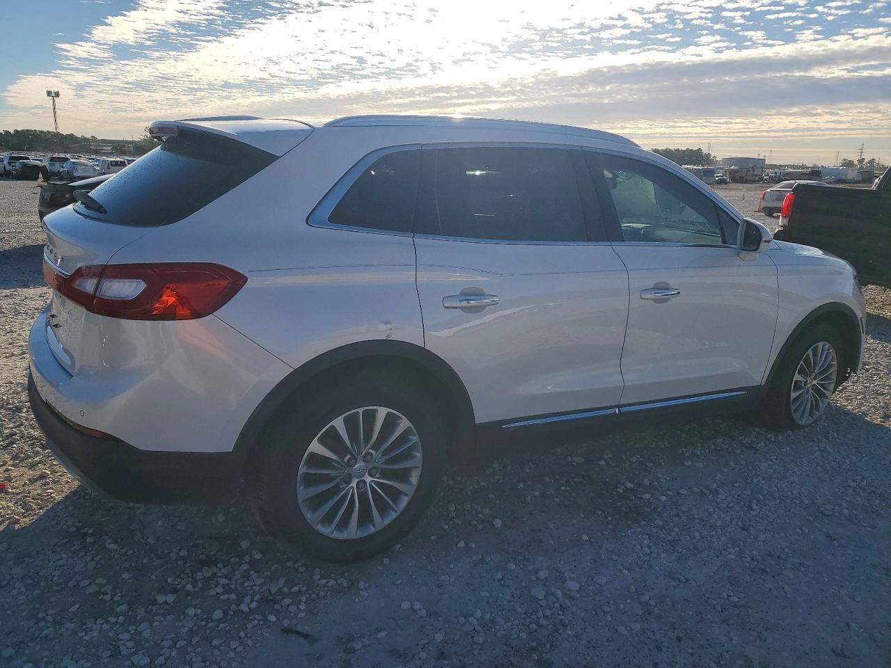 2017 Lincoln Mkx Select