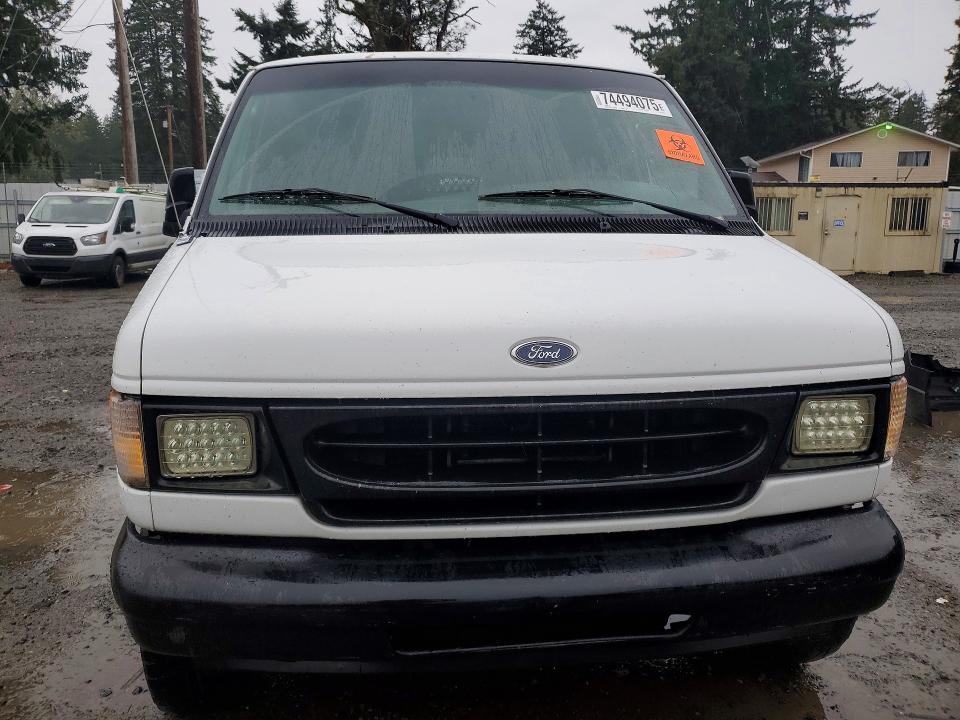 2000 Ford Econoline E250 van
