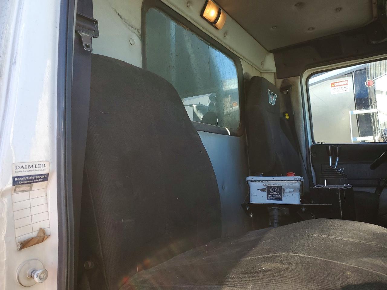 2015 Western Star 2015 Western Star 4700 Refuse Truck