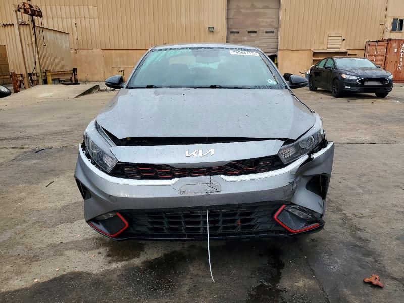 2022 KIA Forte gt Line