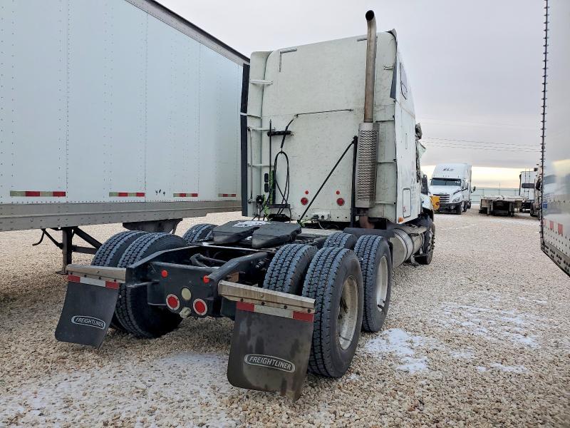 2020 Freightliner Columbia Semi Truck