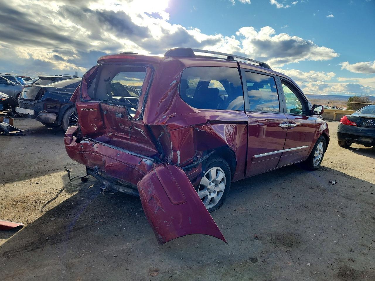 2007 Hyundai Entourage gls