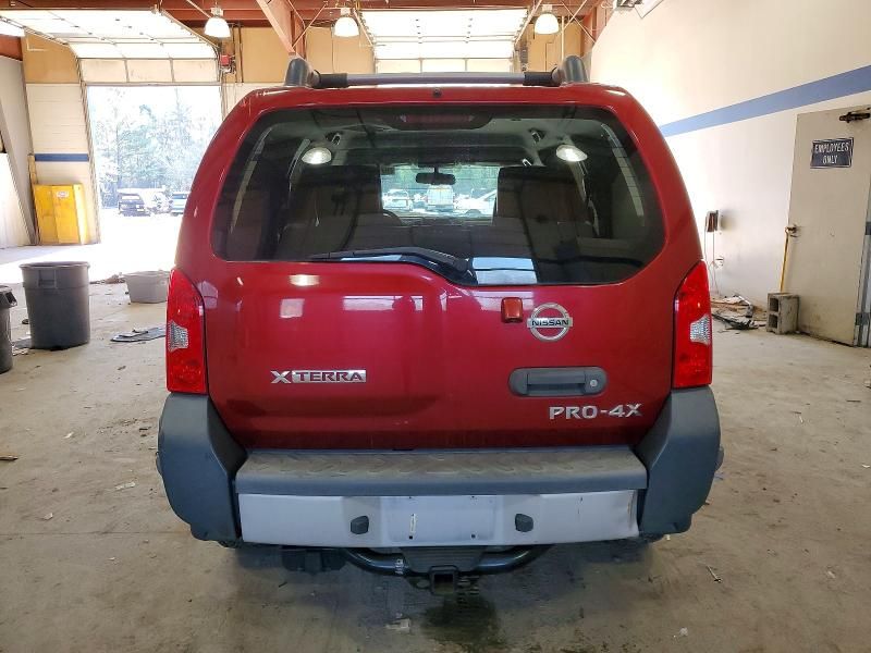 2013 Nissan Xterra x