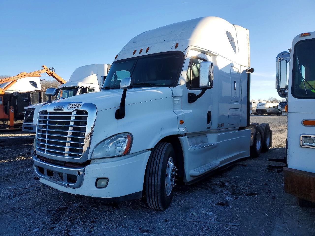 2018 Freightliner Cascadia 125