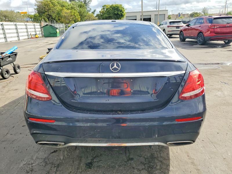 2019 Mercedes-Benz E 300