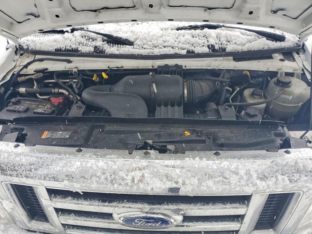2019 Ford E350 BOX Truck