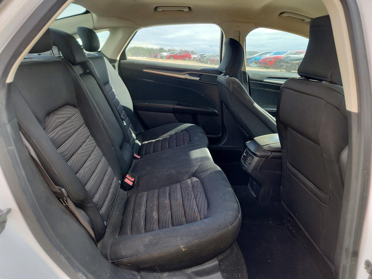 2016 Ford Fusion se